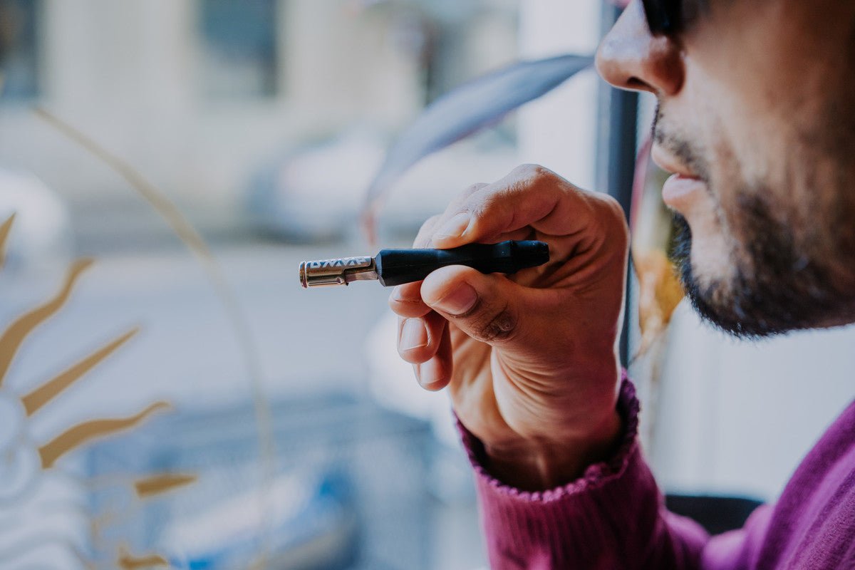 A Beginner’s Guide: How to Inhale Weed Safely and Effectively - DynaVap.eu