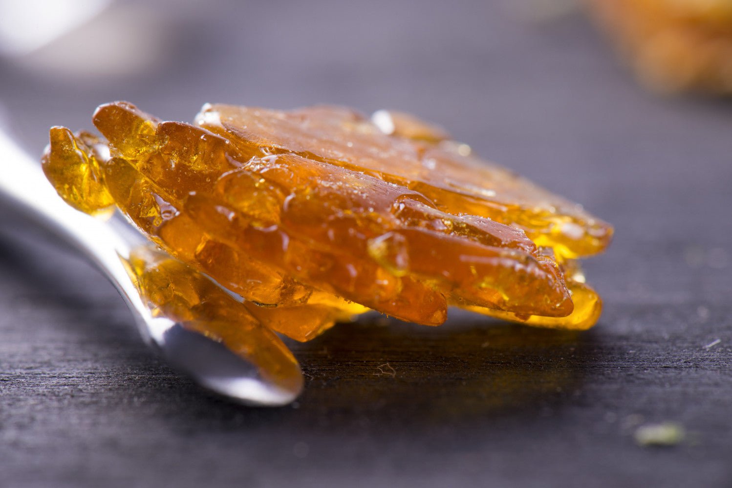 Cannabis Concentrates Guide and How to Dab - DynaVap.eu